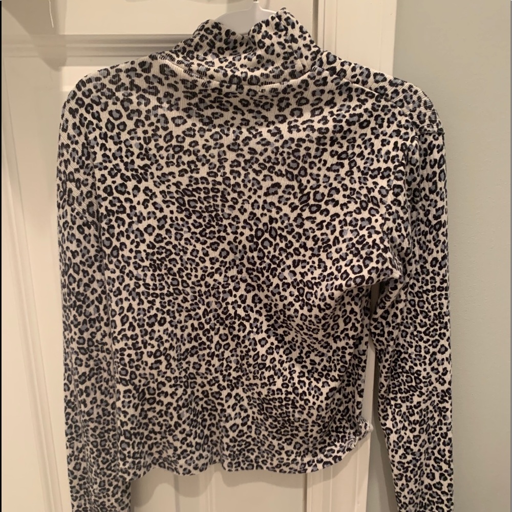 Brandy Melville cheetah print turtleneck